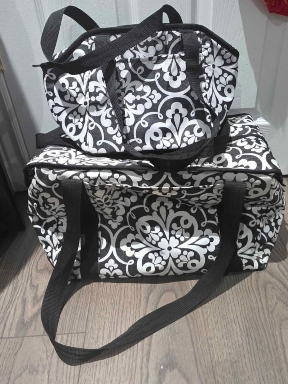 Thirty-One Thermal Set - Lunch Bag NWT & Slow Cooker Casserole Carrier Damask